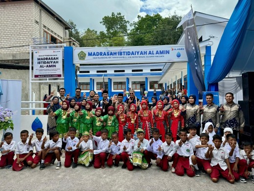 XL Axiata bangun madrasah di pelosok Buton Tengah, Sulawesi Tenggara (foto/ist) 